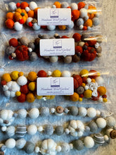 Load image into Gallery viewer, Pumpkin Spice Wool Garland