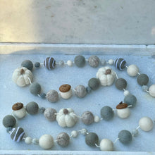 Load image into Gallery viewer, Gray Fall Wool Garland