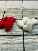 Load image into Gallery viewer, Valentine Heart Tic-Tac-Toe Game