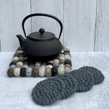 Load image into Gallery viewer, Felt Ball Trivets - Stone