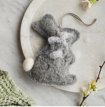 Load image into Gallery viewer, Wool Bunny Rabbit Felted Soap Sachet