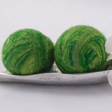 Load image into Gallery viewer, Felted Soap Ball - Green