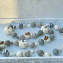 Load image into Gallery viewer, Gray Fall Wool Garland