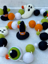 Load image into Gallery viewer, Halloween Wool Garland