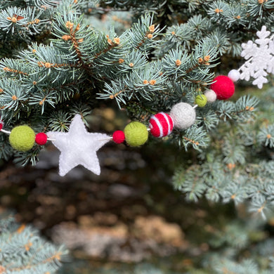 Holiday Stars Wool Garland - Finished Garland or Kit