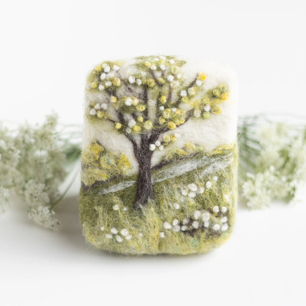 Spring Blooms Mini Needle Felting Kit
