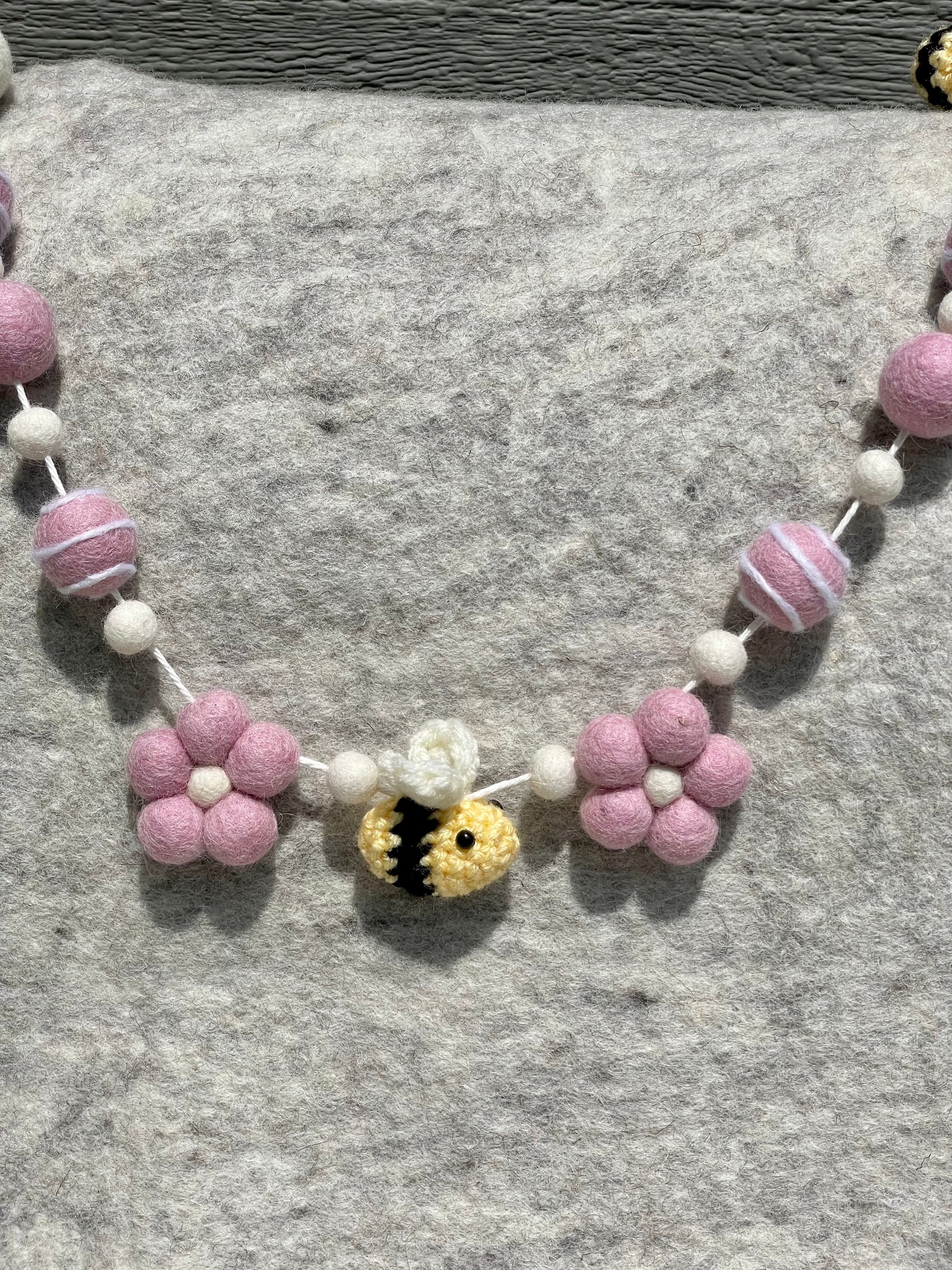 Bee Garland - Pink