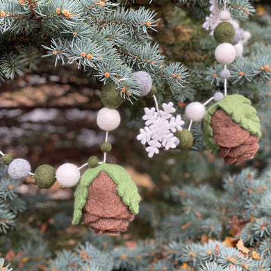 Pinecone Wool Garland - Finished Garland or Kit