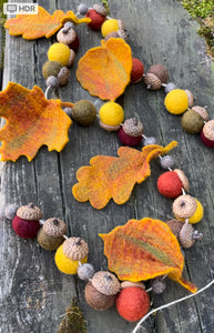 Acorns & Leaves Fall Garland