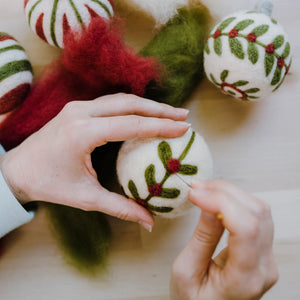 Christmas Ornaments Needle Felting Kit