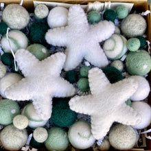 Load image into Gallery viewer, Frosty Stars Wool Garland - Finished Garland or Kit