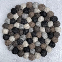 Load image into Gallery viewer, Felt Ball Trivets - Stone
