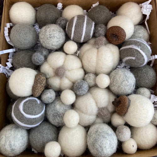 Fall Felt Potpourri Sets - Multiple Colors & Scents