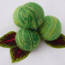 Load image into Gallery viewer, Felted Soap Ball - Green