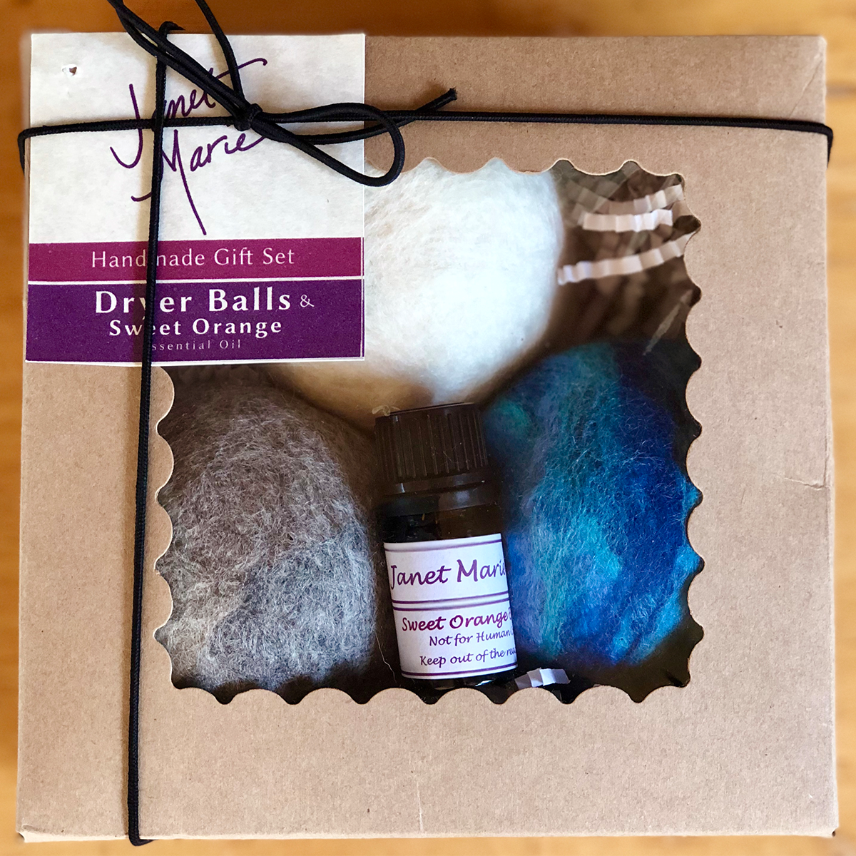 DIY Felted Wool Dryer Balls With Essential Oils - H2OBungalow