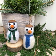 Load image into Gallery viewer, Felted Wool Snowman Ornament
